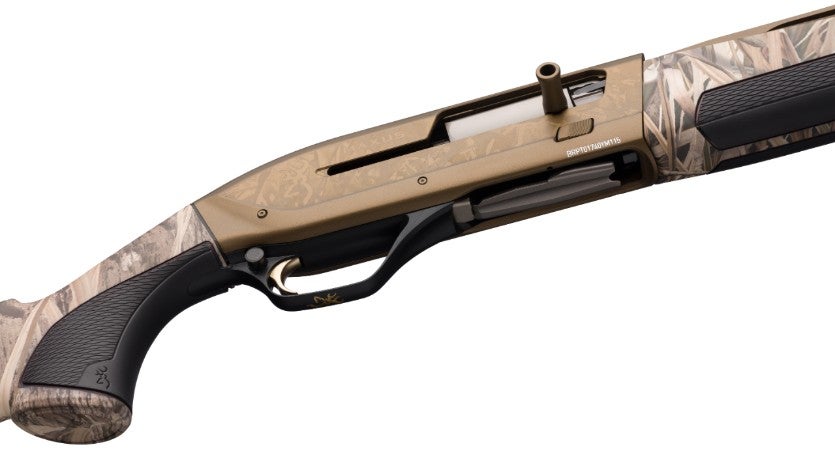 Browning Maxus II Wicked Wing 12 Gauge Semi Auto 26